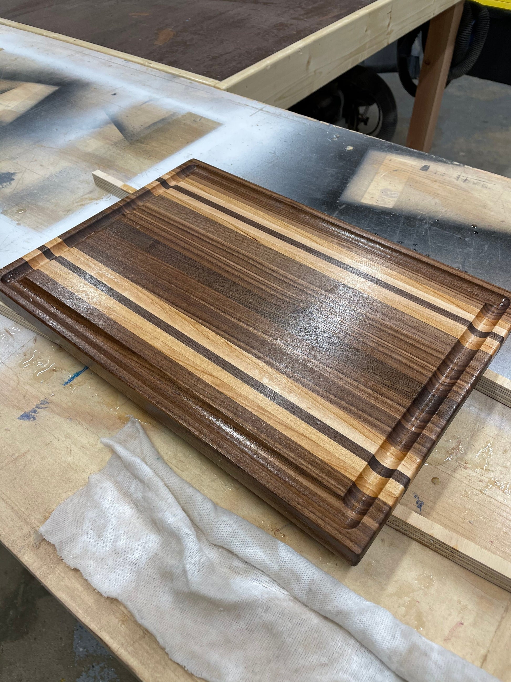 Walnut Cutting Board (Heritage) for Rustic Kitchen, Wooden Charcuterie w/ Custom Engraving available