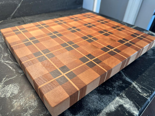 Basket Weave End Grain Cutting Board – Walnut, Maple & Cherry | Flannel Pattern Butcher Block | Luxury Handmade Board