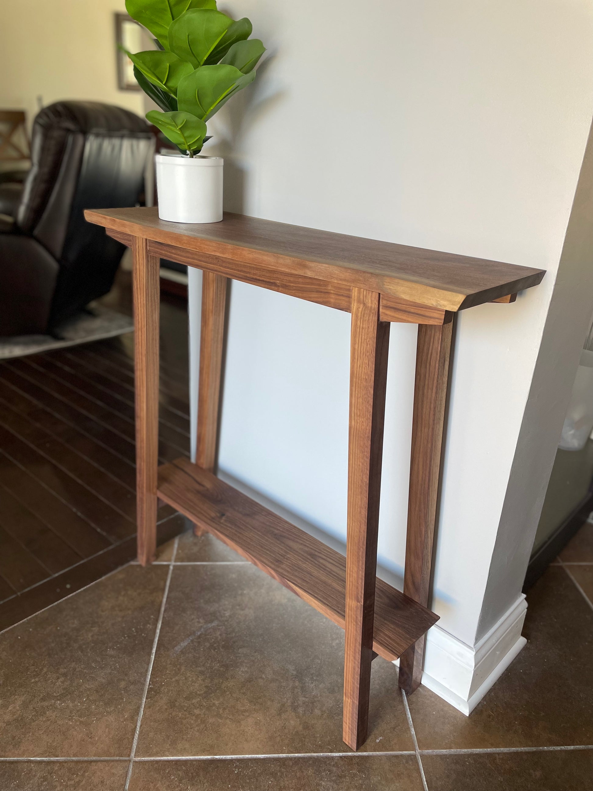 Walnut Entryway Table - Broad Shoulders Woodworks