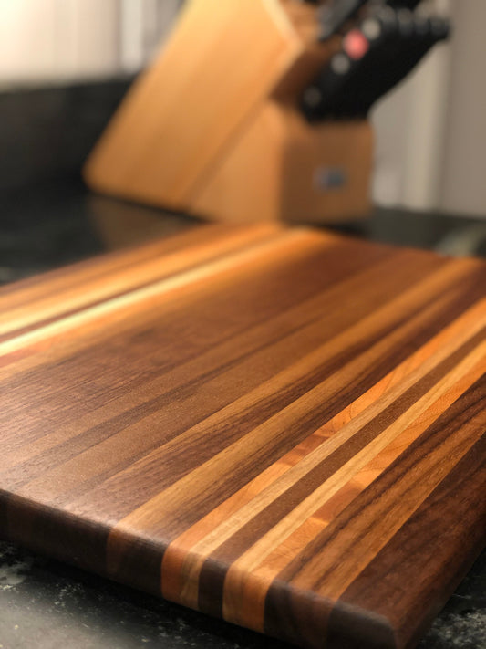 Walnut Cutting Board (Heritage) for Rustic Kitchen, Wooden Charcuterie w/ Custom Engraving available