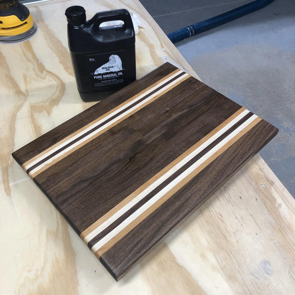 Heritage Walnut Cutting Board - Broad Shoulders Woodworks