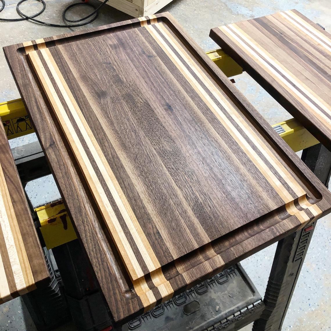 Heritage Walnut Cutting Board - Broad Shoulders Woodworks